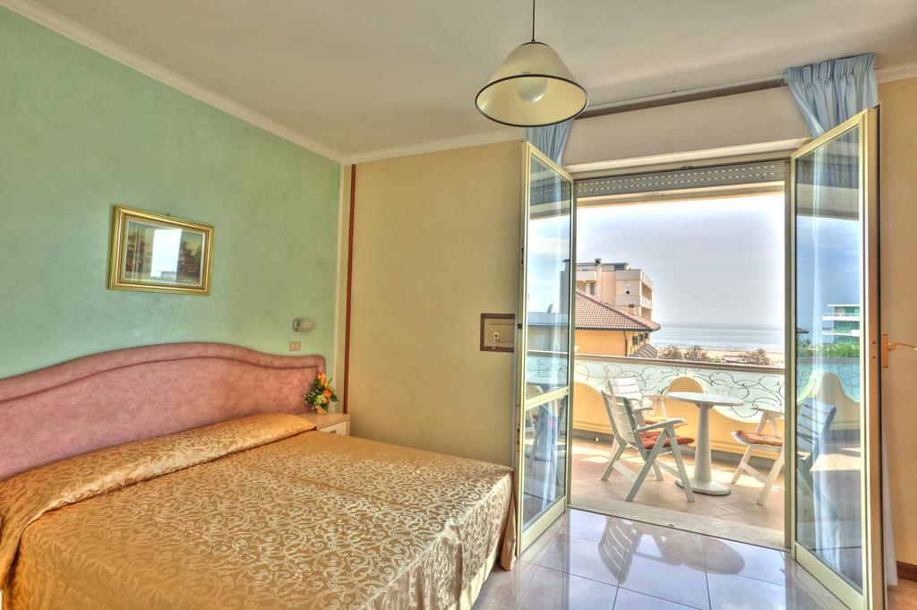 Hotel Ca D'Oro Cervia Room photo